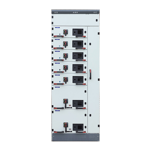 Une distribution électrique efficace et simplifiée : tableaux de distribution basse tension pour bâtiments commerciaux